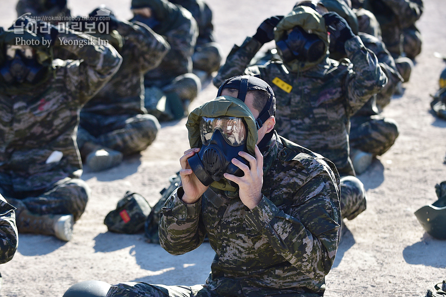 해병대 신병 1265기 1교육대 3주차 화생방 89_8257.jpg