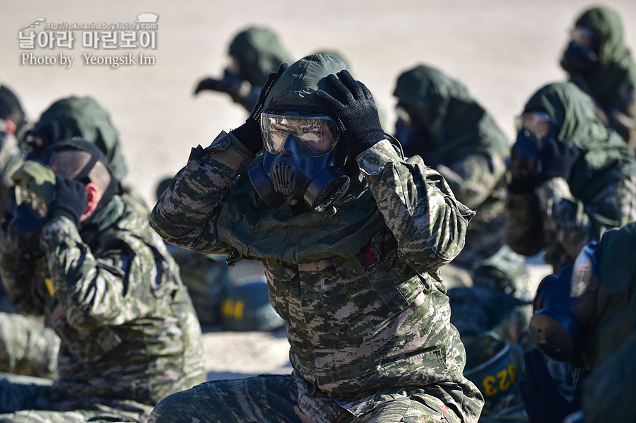 해병대 신병 1265기 1교육대 3주차 화생방 89_8262.jpg