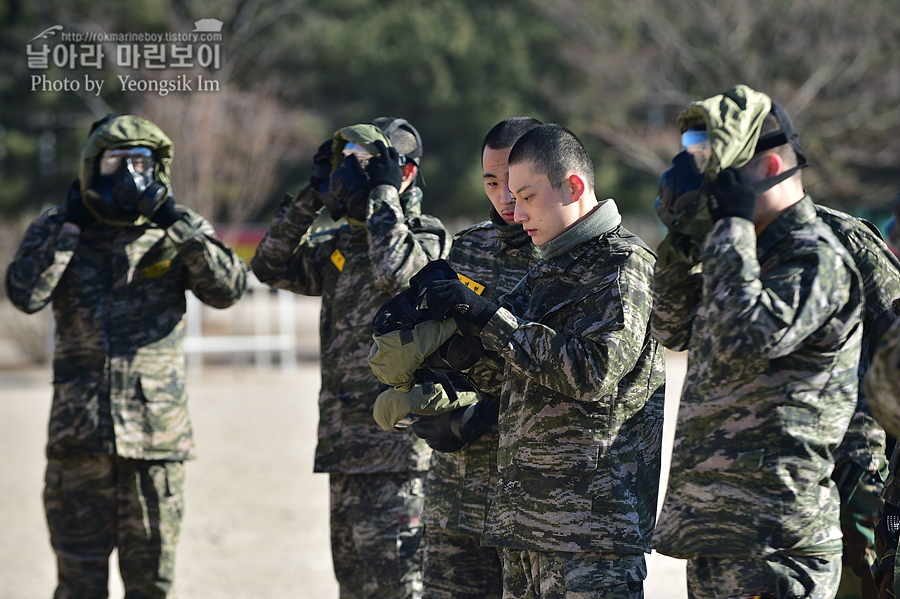 해병대 신병 1265기 1교육대 3주차 화생방 89_8252.jpg