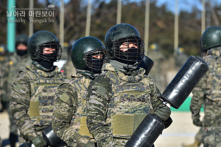 해병대 신병 1265기 1교육대 3주차 참호목봉_8696.jpg