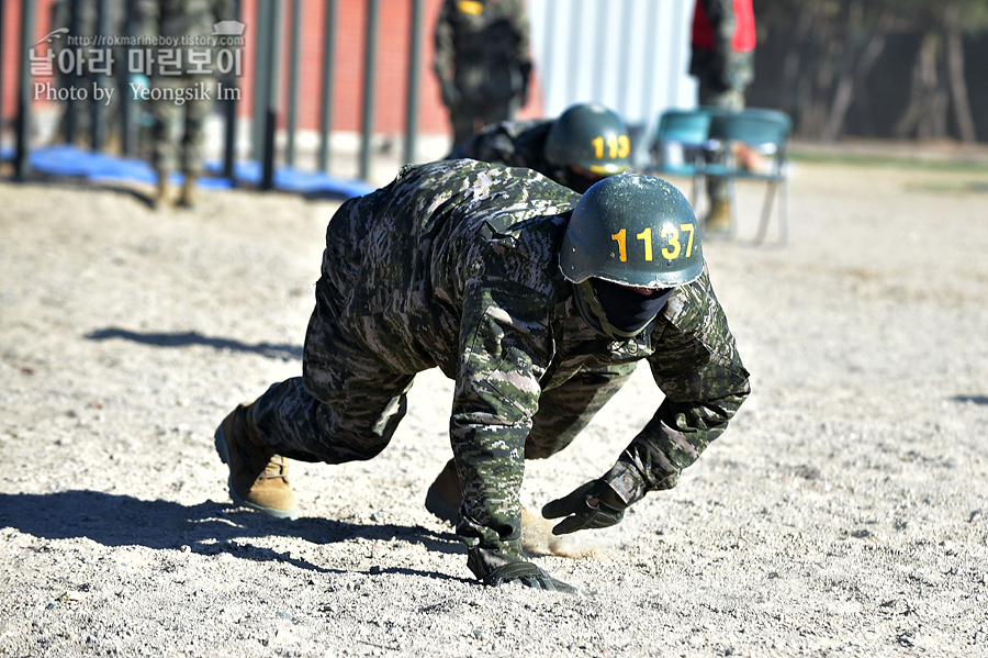 해병대 신병 1265기 1교육대 3주차 참호목봉_8809.jpg