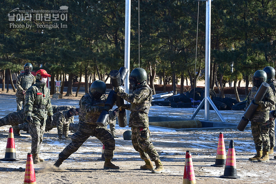 해병대 신병 1265기 1교육대 3주차 참호목봉_8693.jpg