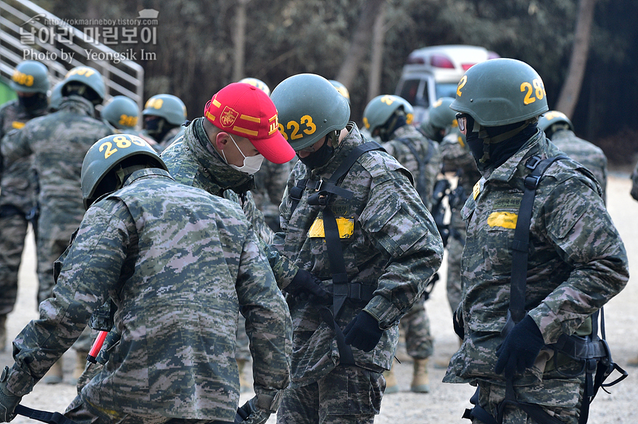 해병대 신병 1265기 2교육대 극기주 유격2_0652.jpg