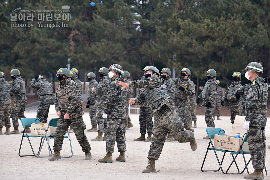 해병대 신병 1265기 2교육대 4주차 수류탄투척_0147.jpg