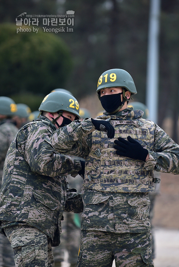 해병대 신병 1265기 2교육대 4주차 수류탄투척_0200.jpg