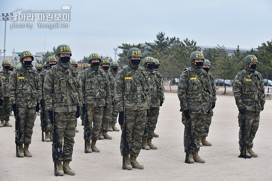 해병대 신병 1265기 2교육대 4주차 수류탄투척_0060.jpg