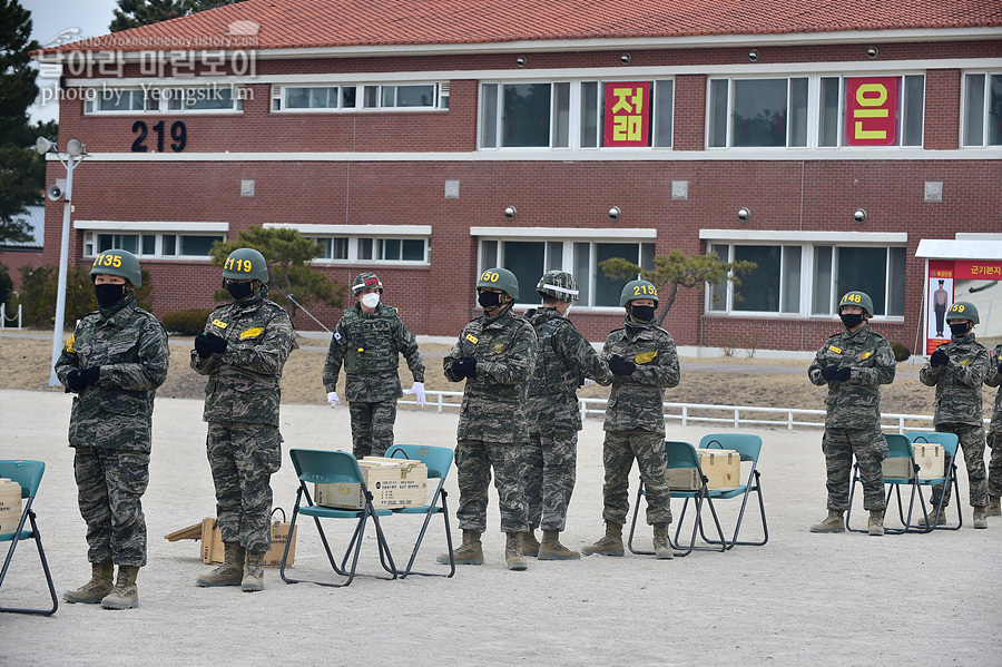 해병대 신병 1265기 2교육대 4주차 수류탄투척_0111.jpg