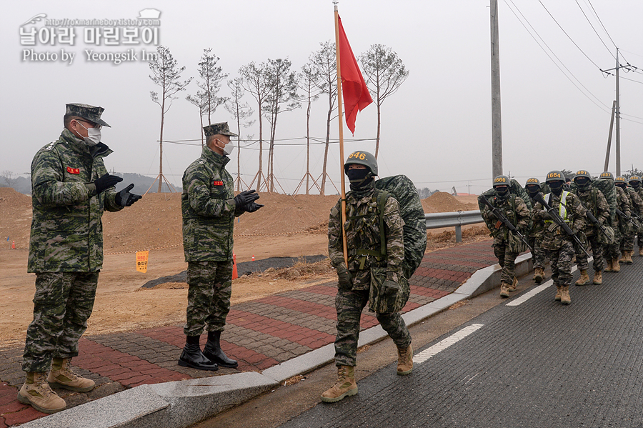 해병대 신병 1265기 1교육대 극기주 빨간명찰수여식_1243.jpg