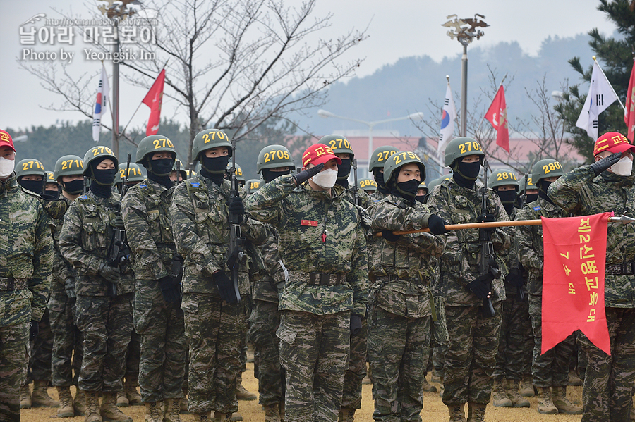 해병대 신병 1265기 2교육대 극기주 빨간명찰수여식_1392.jpg