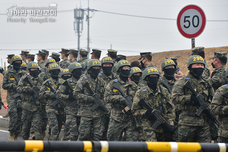 해병대 신병 1265기 2교육대 극기주 빨간명찰수여식_1338.jpg