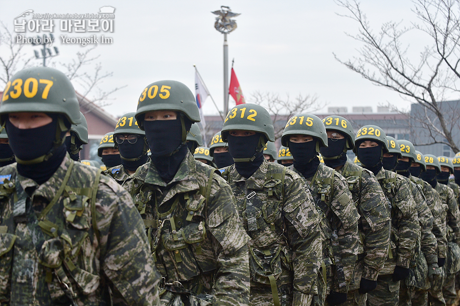 해병대 신병 1265기 2교육대 극기주 빨간명찰수여식_1417.jpg