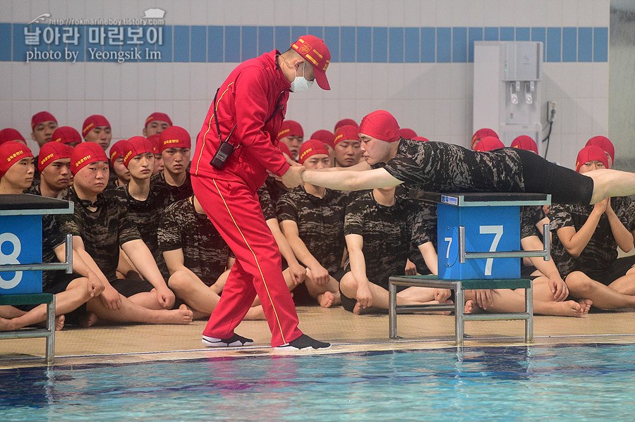 신병 1265기 1교육대 6주차 전투수영_2412.jpg