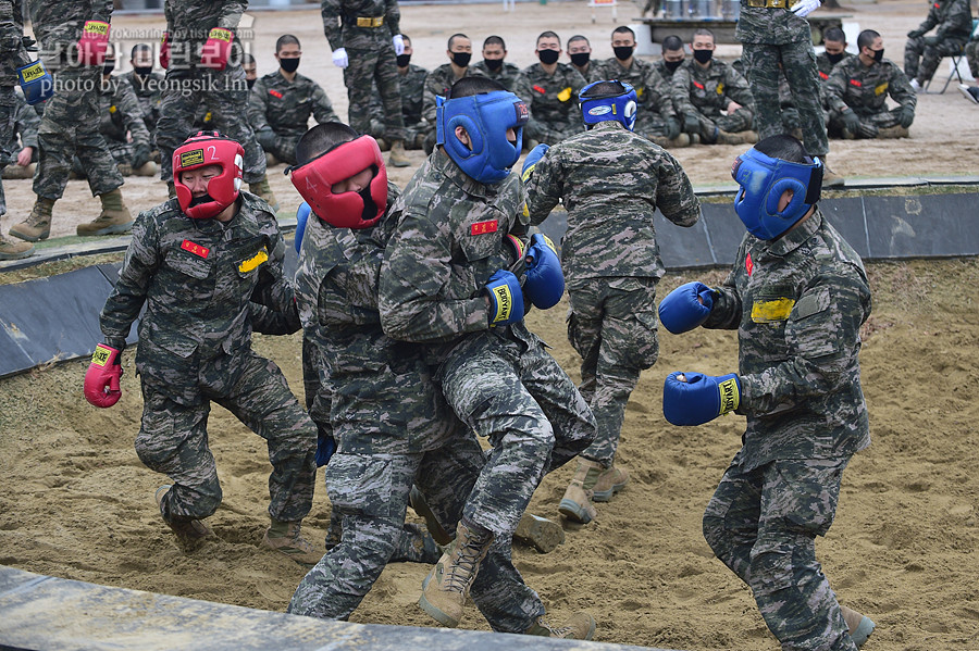 신병 1265기 2교육대 6주차 격투봉 참호격투 목봉_1764.jpg