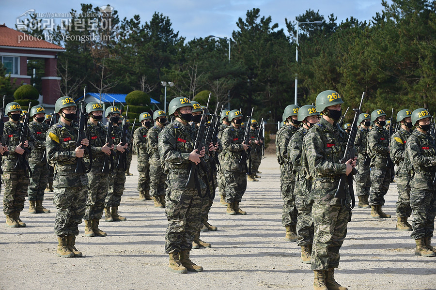 신병 1265기 2교육대 6주차 격투봉 참호격투 목봉_7601.jpg