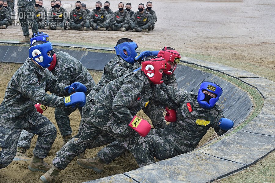 신병 1265기 2교육대 6주차 격투봉 참호격투 목봉_1791.jpg