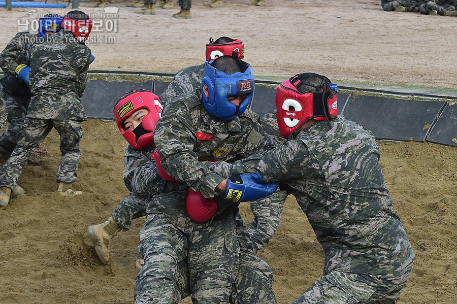 신병 1265기 2교육대 6주차 격투봉 참호격투 목봉_1521.jpg