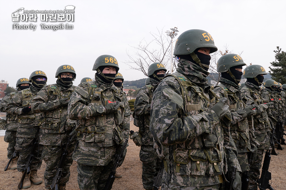 해병대 신병 1264기 5교육대 빨간명찰수여식_5023_8.jpg