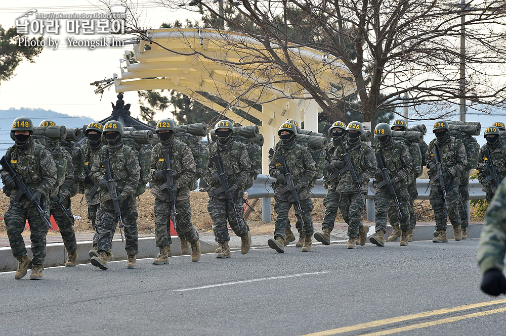 해병대 신병 1264기 3교육대 빨간명찰수여식_4934.jpg