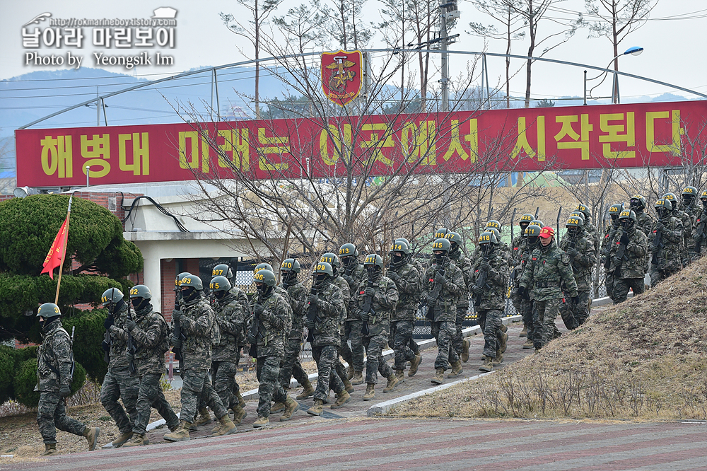 해병대 신병 1264기 3교육대 빨간명찰수여식_5073.jpg