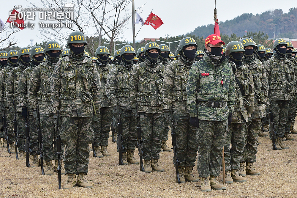 해병대 신병 1264기 3교육대 빨간명찰수여식_5030.jpg