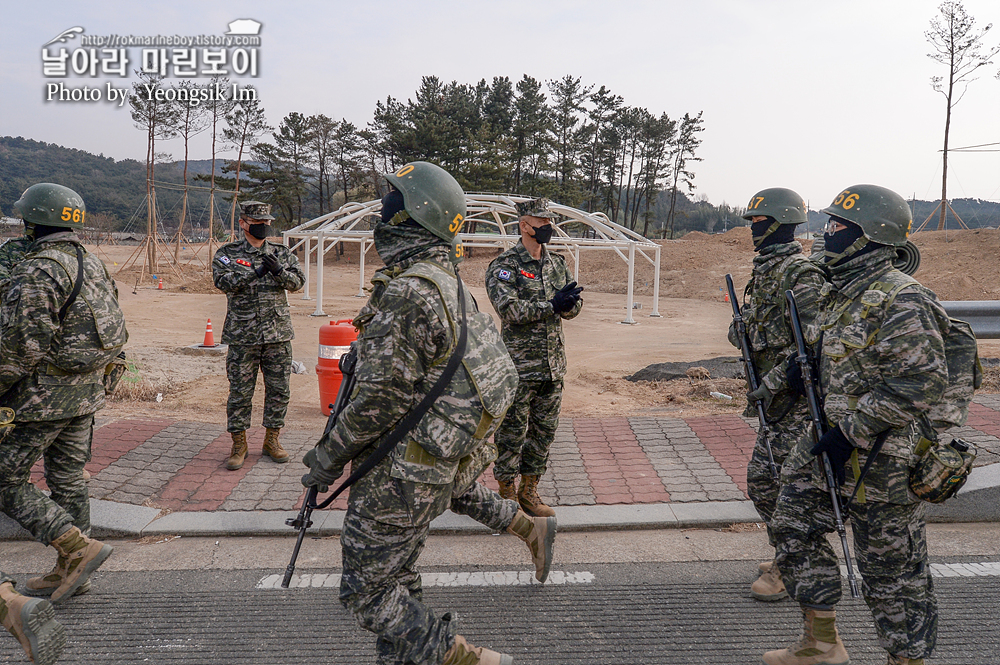 해병대 신병 1264기 5교육대 빨간명찰수여식_4924_1.jpg