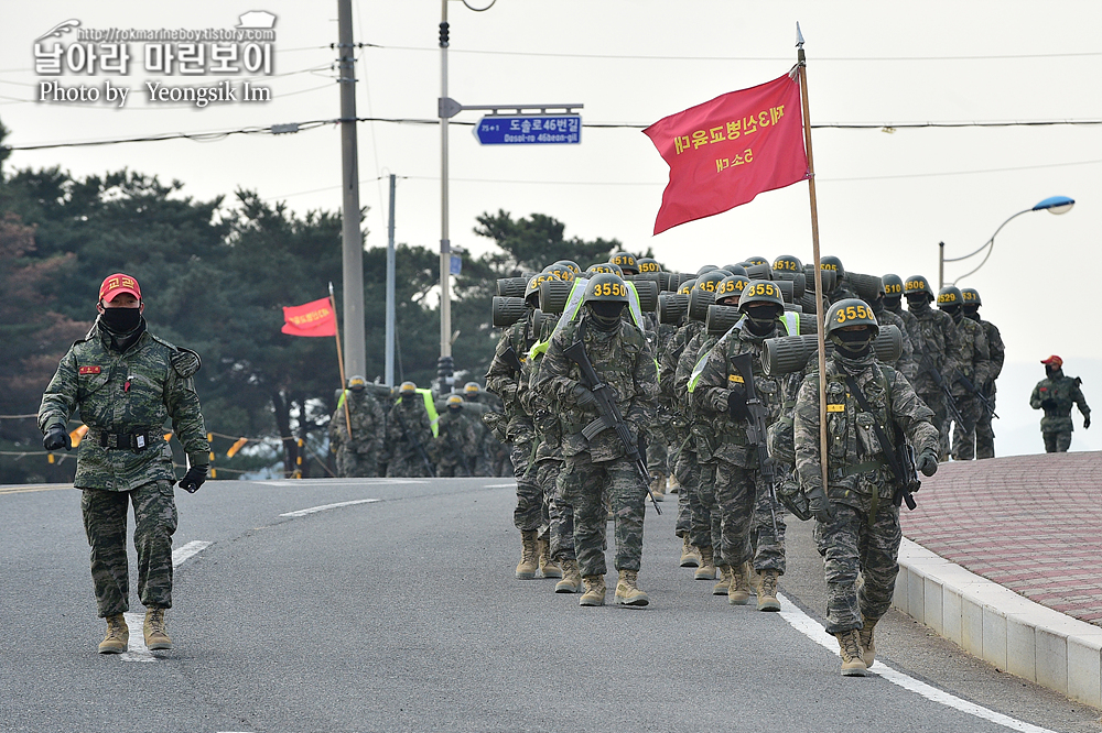 해병대 신병 1264기 3교육대 빨간명찰수여식_4943.jpg