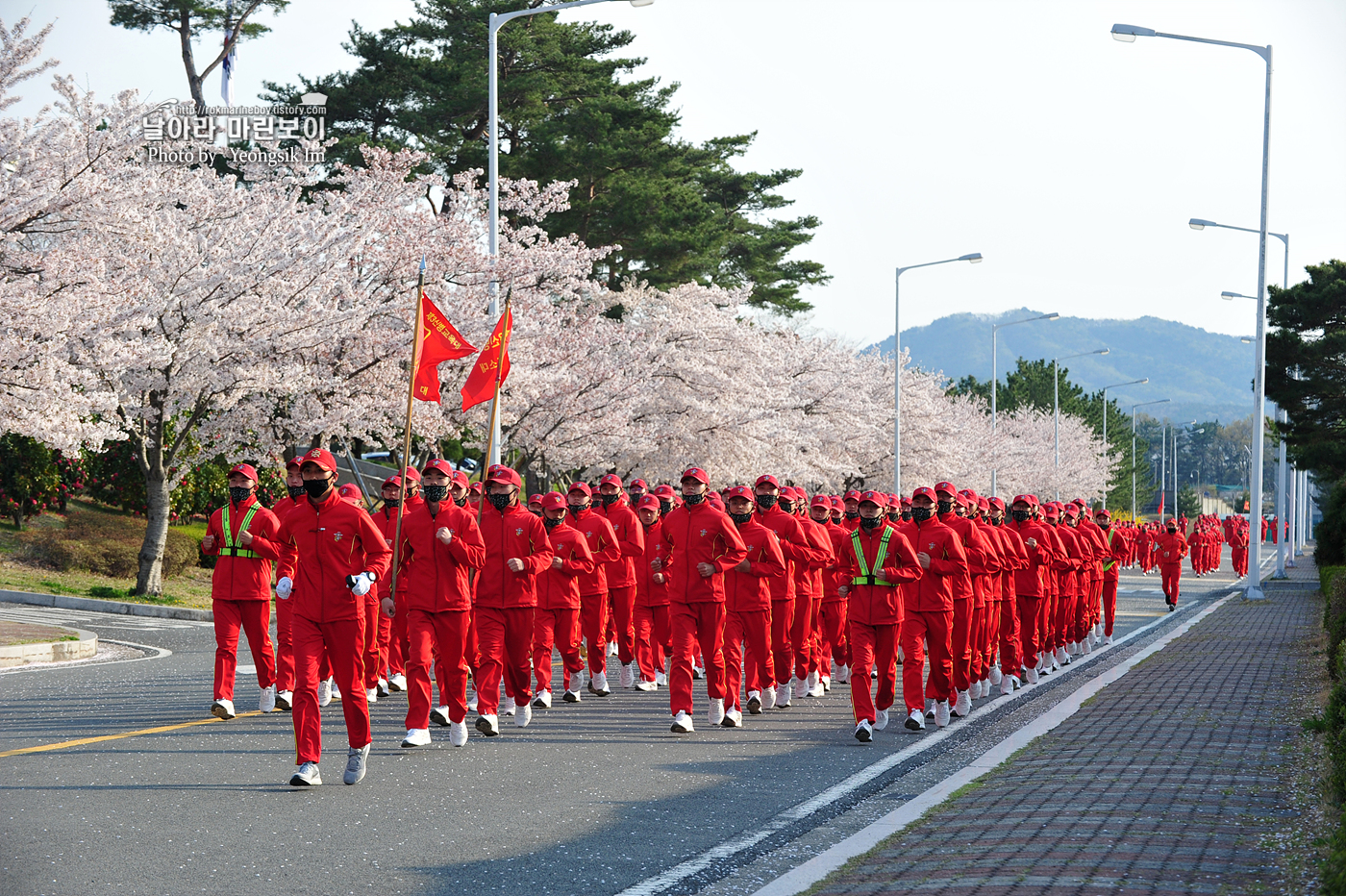 해병대 신병 1256기 3교육대 구보_1923.jpg