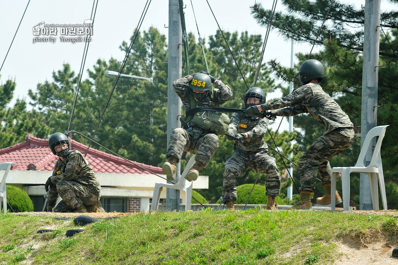 해병대 신병 1257기 2교육대 3주차 공수기초 9_0351.jpg