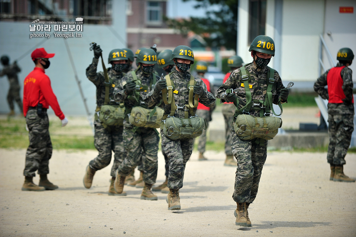 해병대 신병 1257기 2교육대 3주차 공수기초 1_0636.jpg