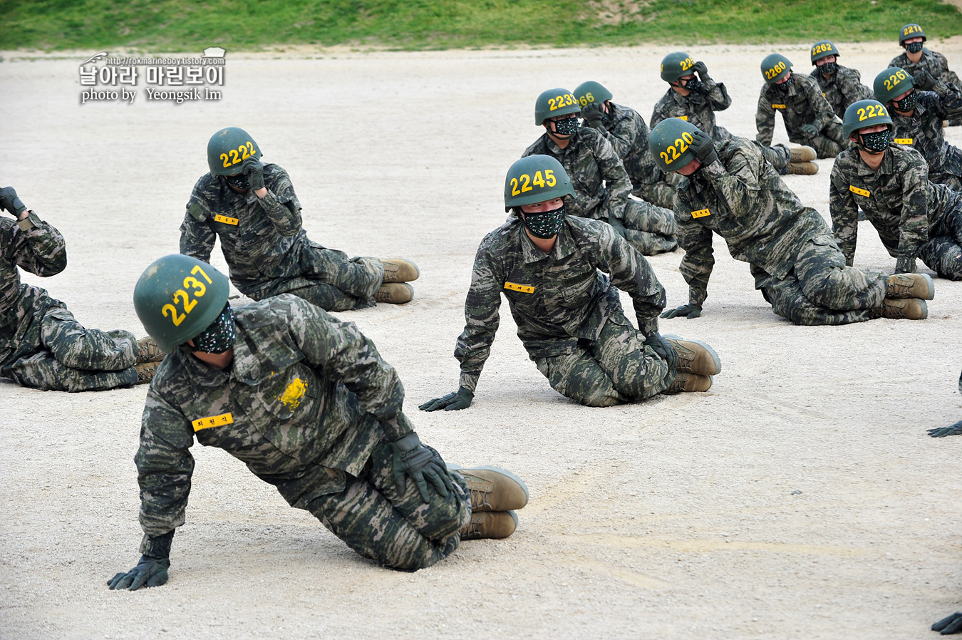 해병대 신병 1257기 2교육대 3주차 공수기초 2_0680.jpg