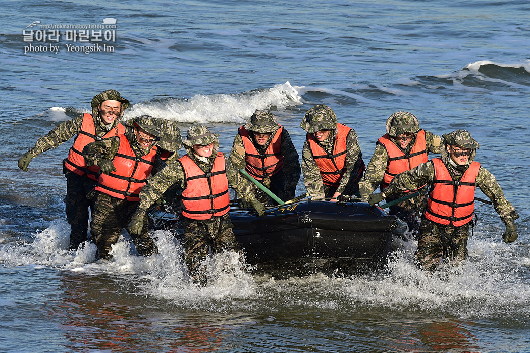 해병대 신병 1263기 1교육대 해상돌격훈련_8497.jpg