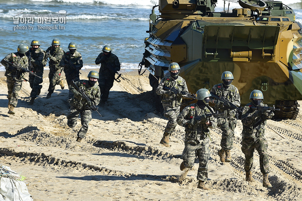 해병대 신병 1263기 6주차 상륙돌격장갑차_8168.jpg