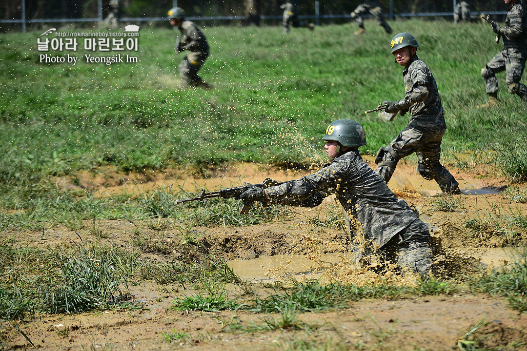 해병대 신병 1261기 2교육대 극기주 각개전투9_8694.jpg