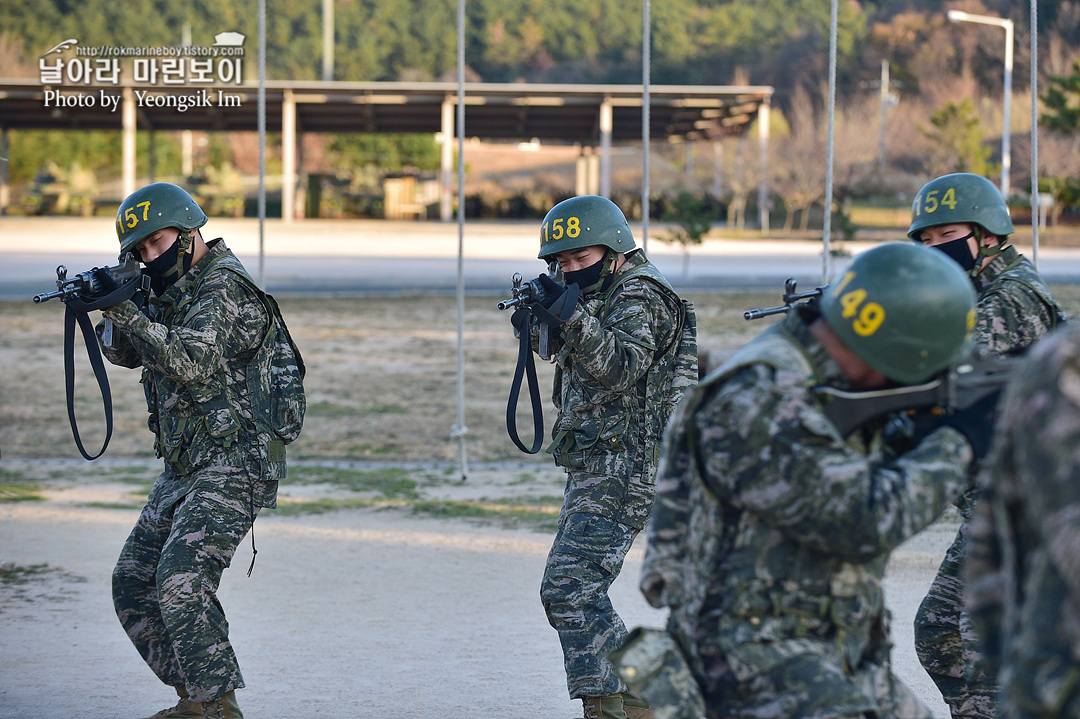 해병대 신병 1264기 5교육대 사격 수류탄_1917.jpg