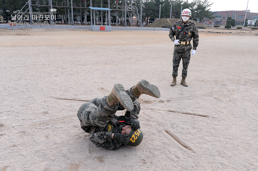 해병대 신병 1263기 2교육대 공수기초훈련1_2530.jpg