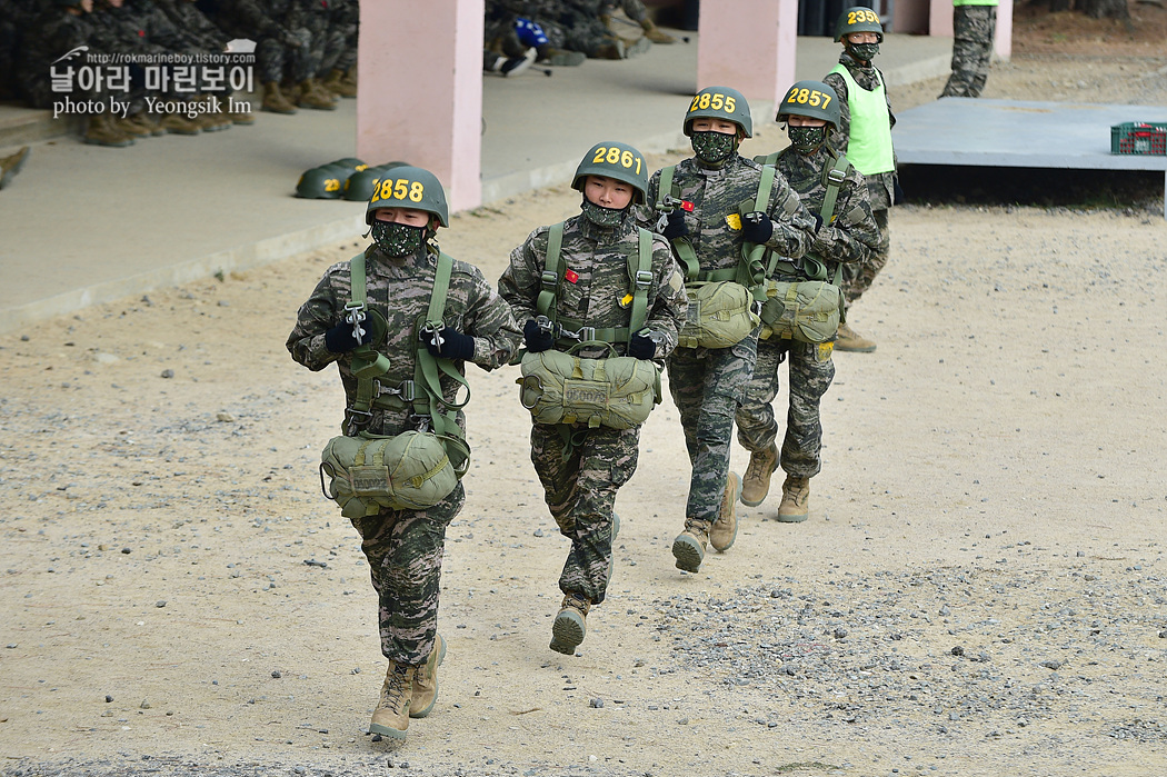 해병대 신병 1263기 2교육대 공수기초훈련2_9024.jpg