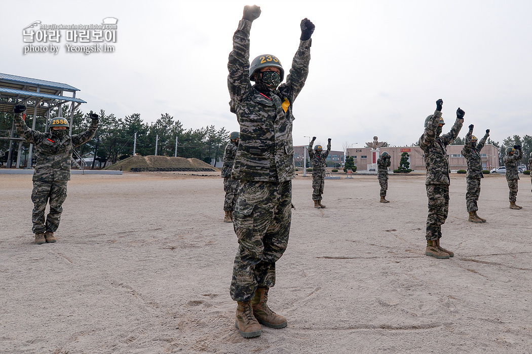 해병대 신병 1263기 2교육대 공수기초훈련1_2534.jpg