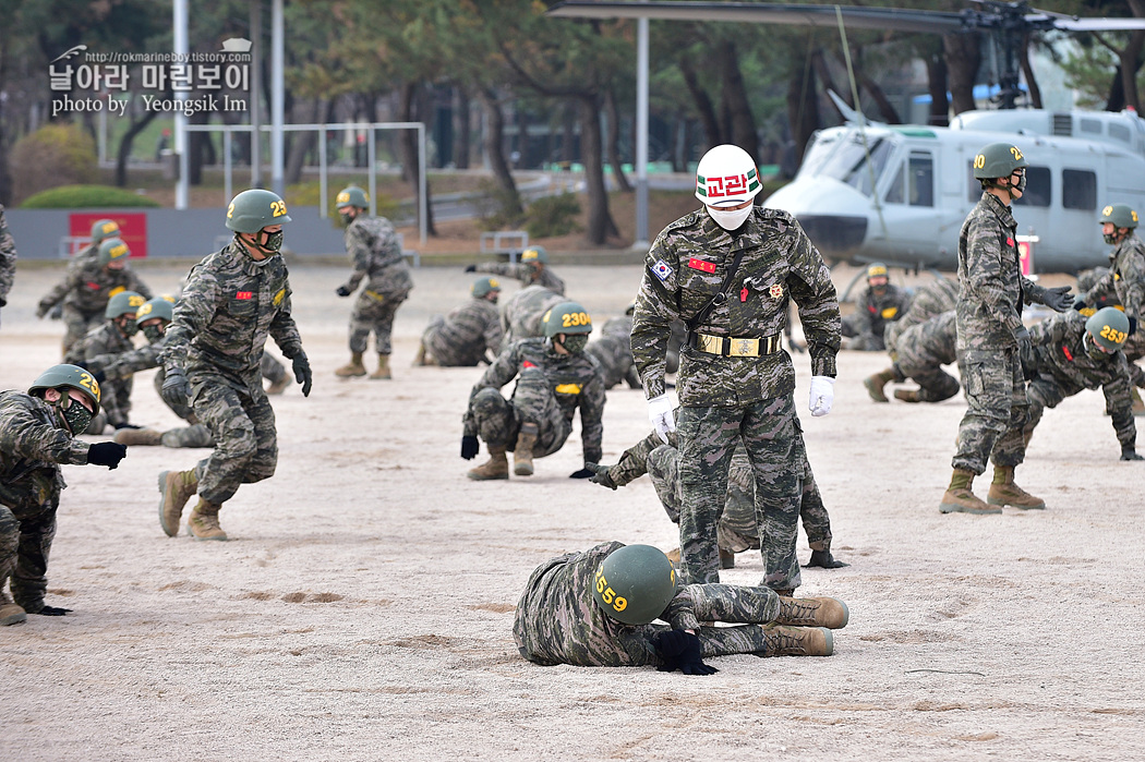 해병대 신병 1263기 2교육대 공수기초훈련1_8976.jpg