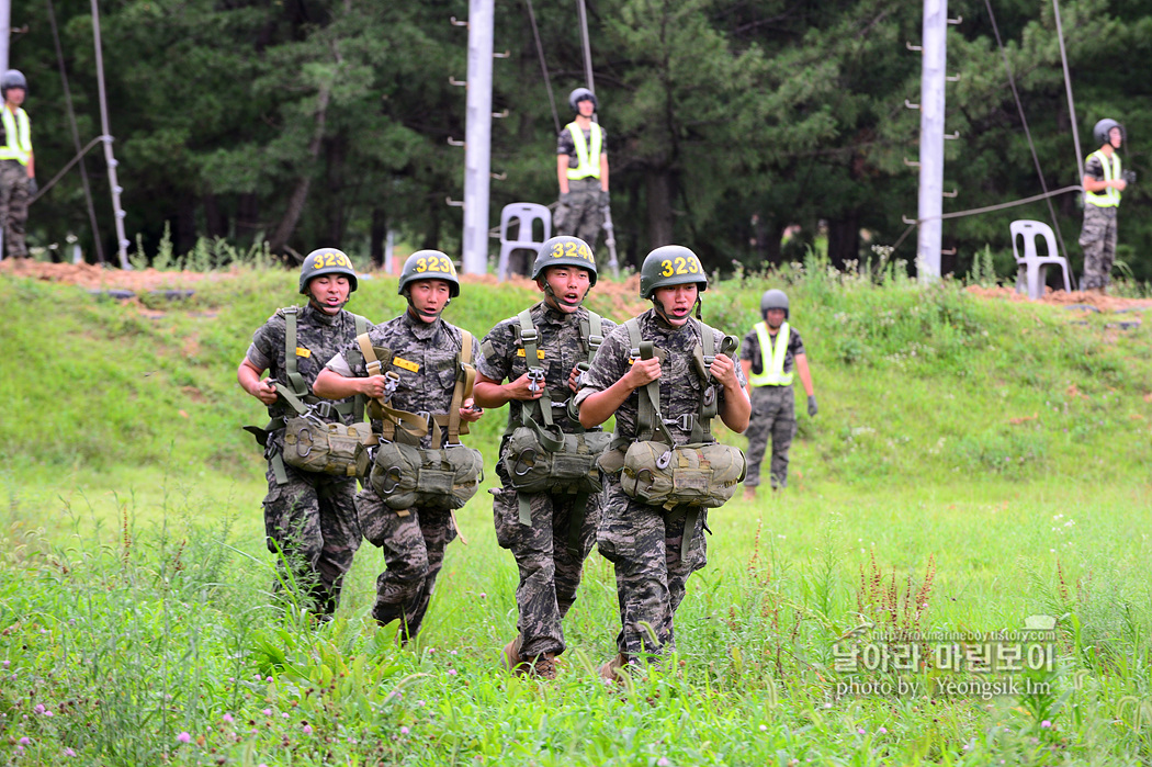 해병대 신병 1260기 3교육대 4주차 공수기초 사진 임영식 2_1444.jpg