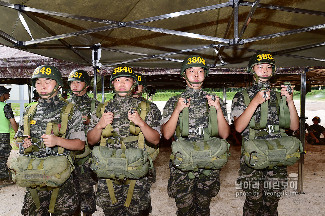 해병대 신병 1260기 3교육대 4주차 공수기초 사진 임영식 8_9852.jpg