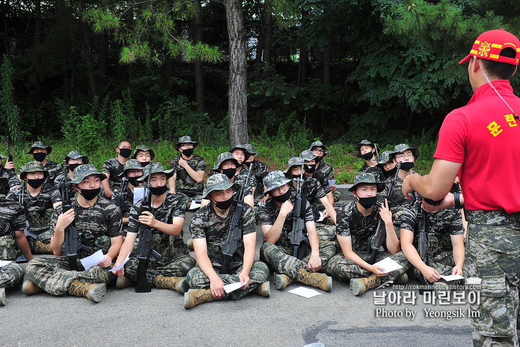 해병대 신병 1260기 5교육대 2주차 사진 임영식작가_7026.jpg