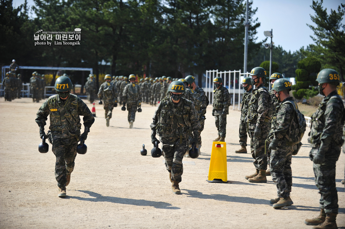 해병대 신병 1256기 2주차 3교육대 전투체력 7_0377.jpg