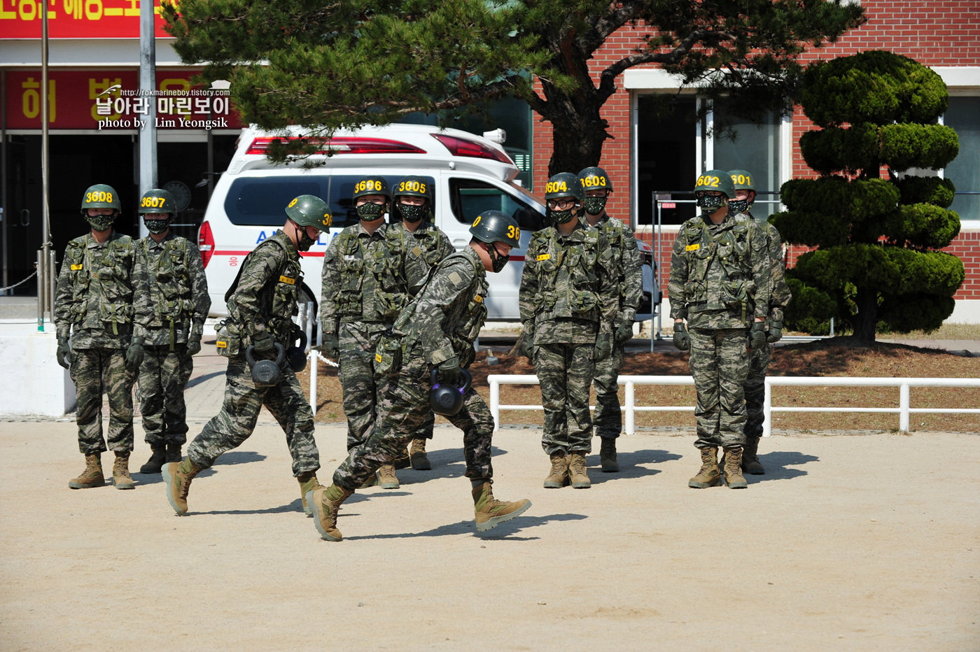 해병대 신병 1256기 2주차 3교육대 전투체력 6_0214.jpg