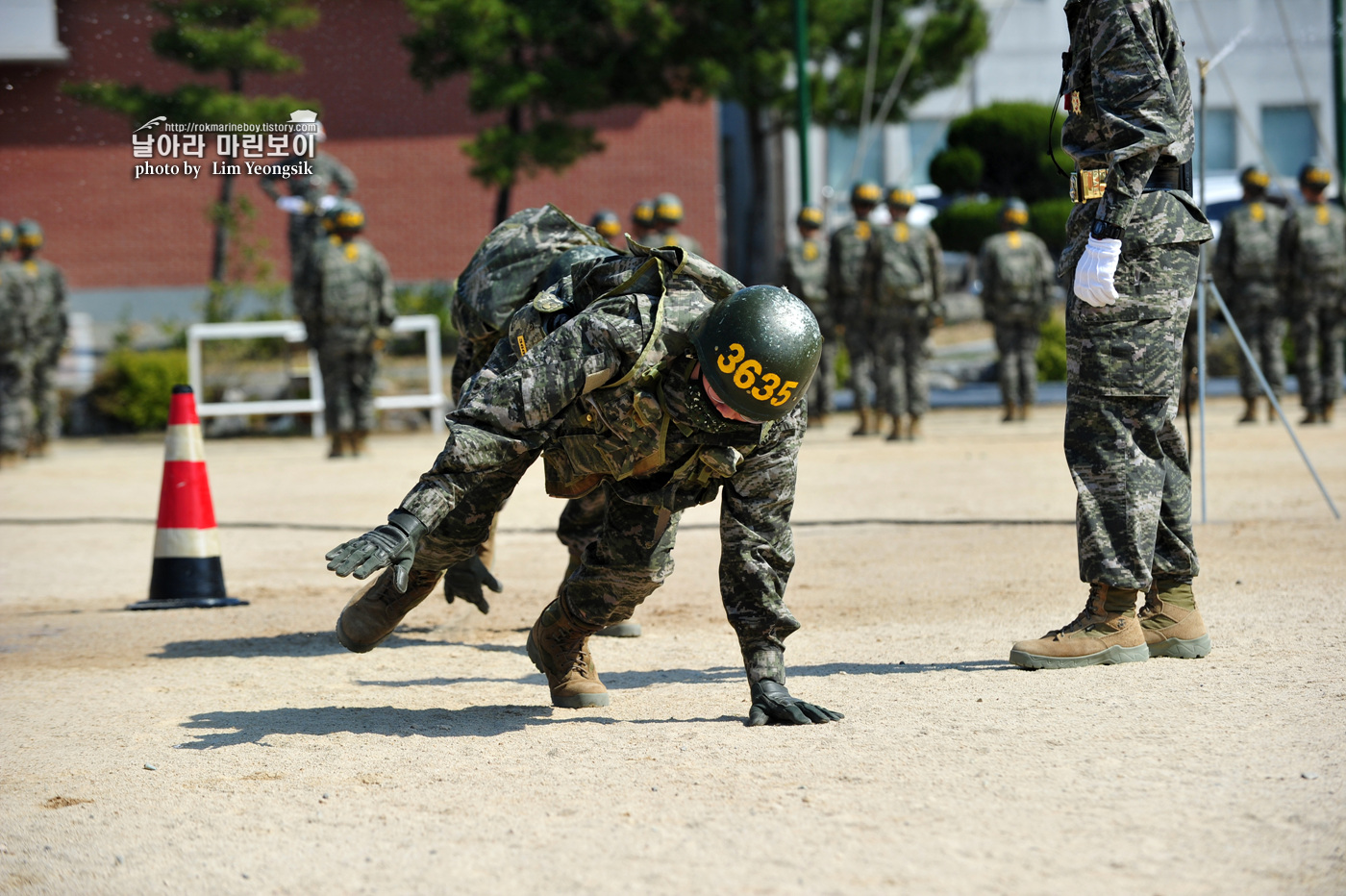 해병대 신병 1256기 2주차 3교육대 전투체력 6_0285.jpg