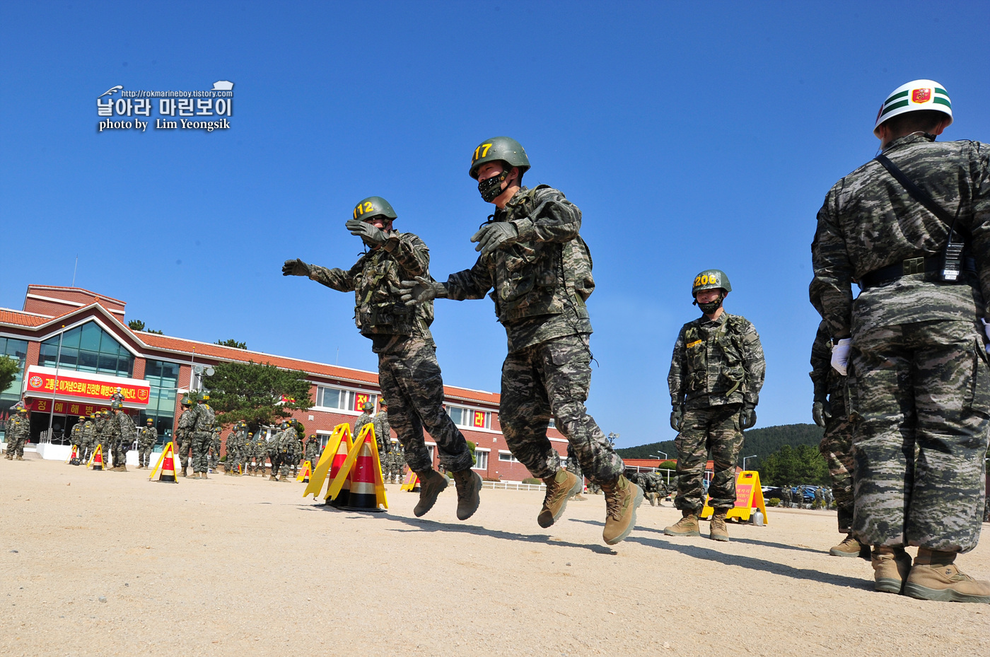 해병대 신병 1256기 2주차 3교육대 전투체력 1_6164.jpg