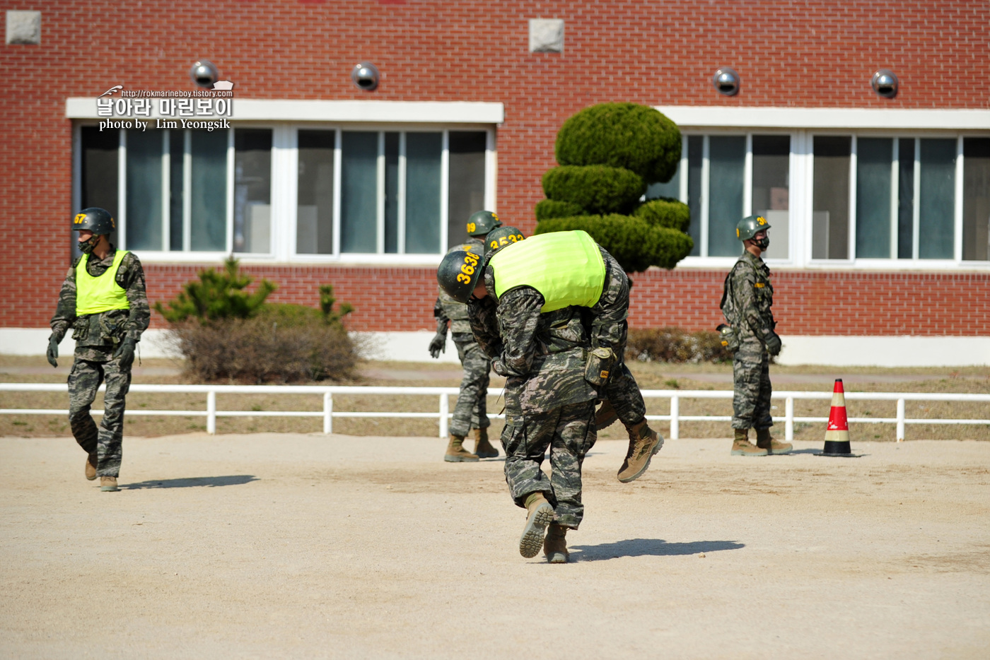 해병대 신병 1256기 2주차 3교육대 전투체력 6_0372.jpg