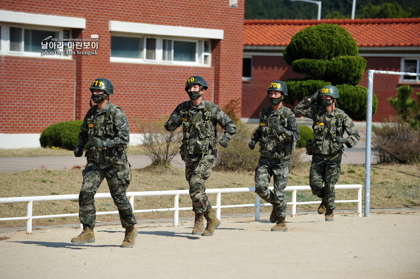 해병대 신병 1256기 2주차 3교육대 전투체력 7_0281.jpg