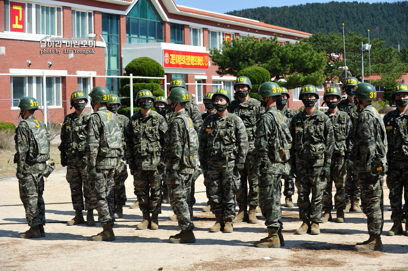 해병대 신병 1256기 2주차 3교육대 전투체력 1_0197.jpg