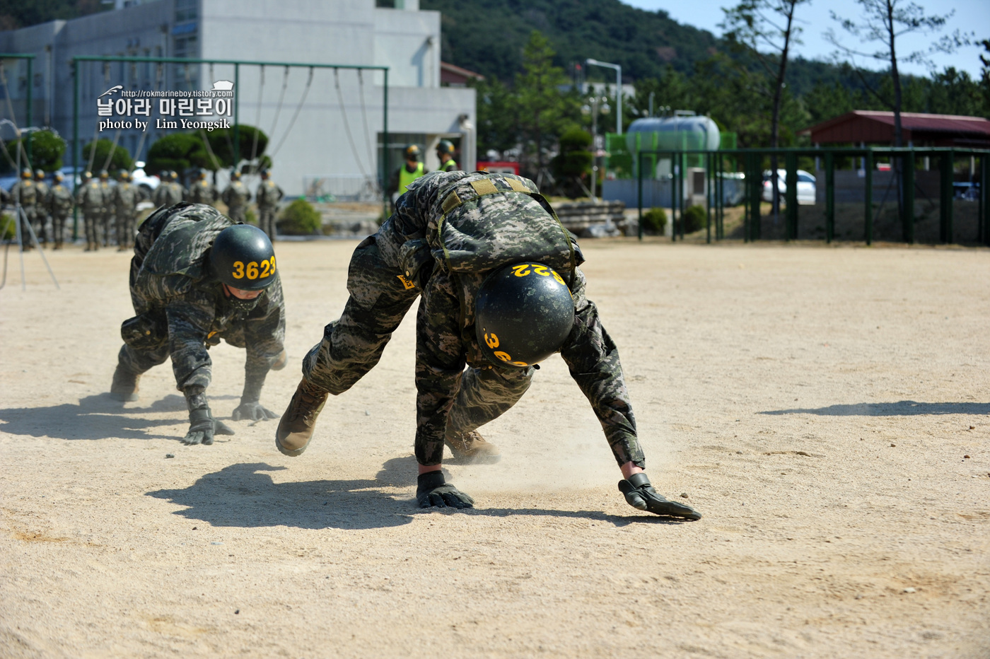 해병대 신병 1256기 2주차 3교육대 전투체력 6_0273.jpg