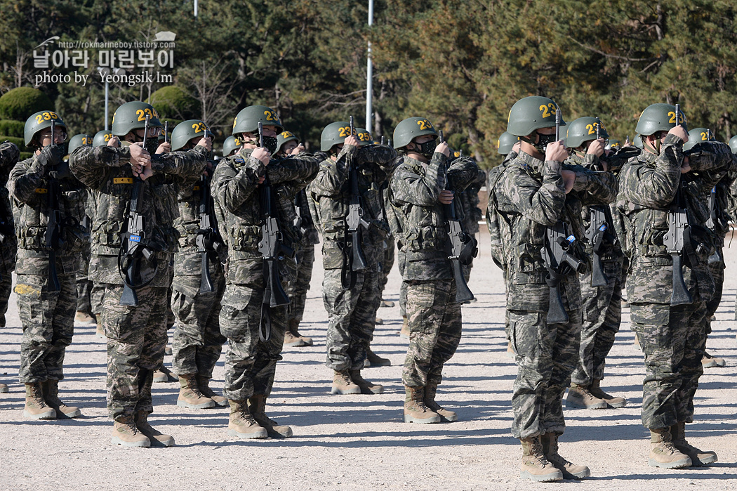 해병대 신병 1263기 2교육대 4주차 집총체조_9912.jpg